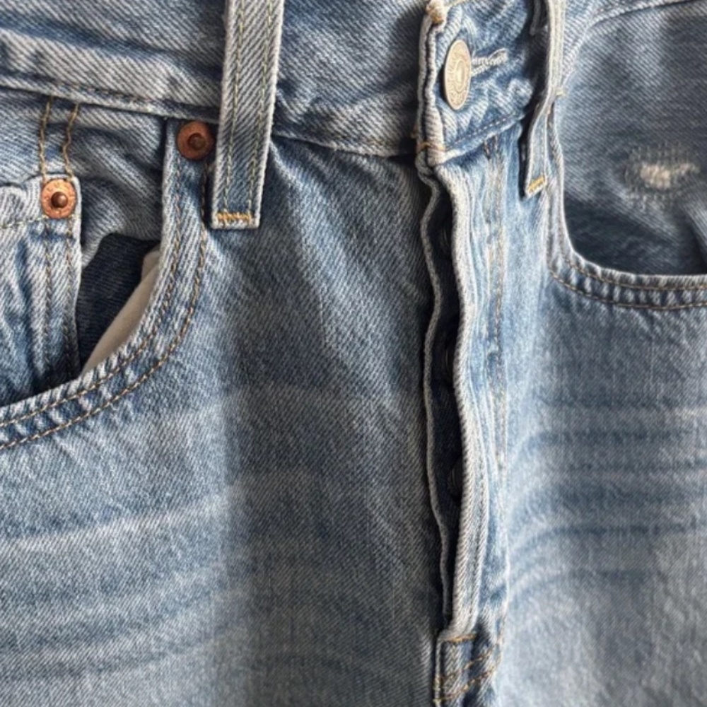 Levi's Light Blue Ripped Jeans - Picture 7 of 12